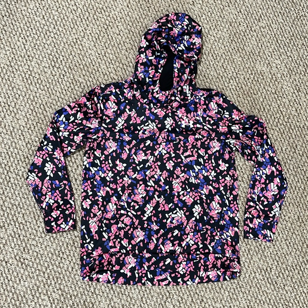 Like New Girls L Under Armour Sweatshirt